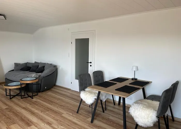 Am Attersee * شتاينباخ آم أترزي